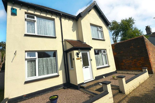 St. Margarets Road, Lowestoft... 3 bed detached house for sale
