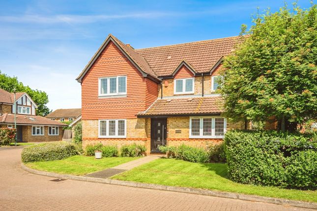 4 bed detached house