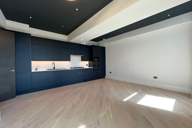 10 Arka House, High Road, London N20 1 bed flat for sale