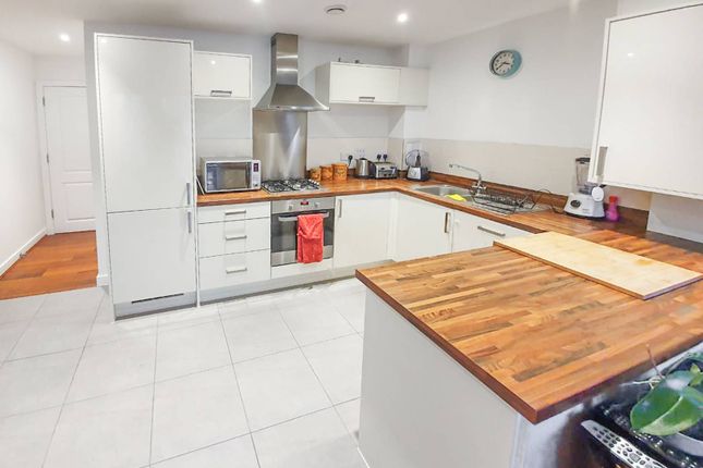 Nihill Place, Croydon, CR0 2 bed flat for sale