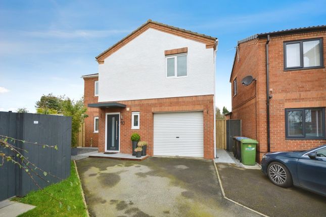 4 bed detached house