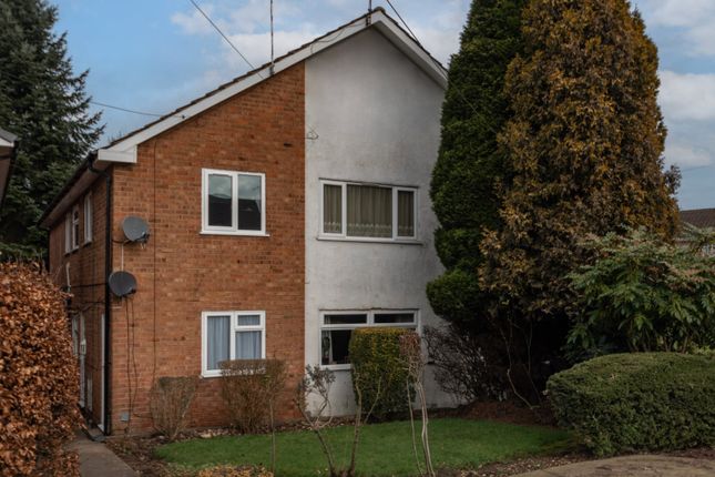 2 bed maisonette