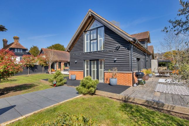 4 bed detached house