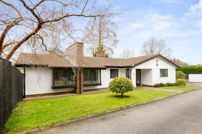 Silverthorn Close, Cheltenham... 4 bed bungalow for sale