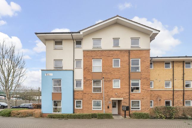 Admiralty Close, West Drayton 2 bed apartment for sale