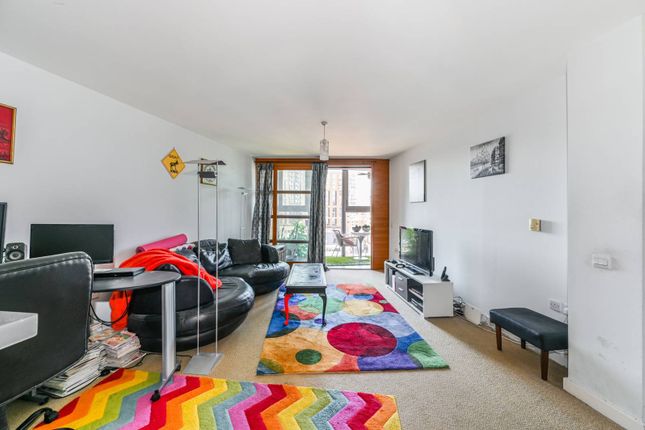 Falcon Wharf, Battersea, London, SW11 1 bed flat for sale