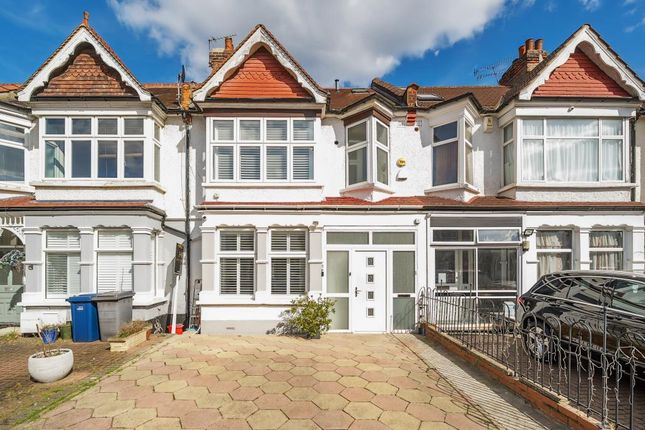 Finchley,  London,  N12 3 bed maisonette for sale