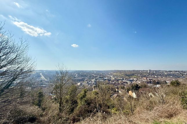 Ward View, Chatham ME5 1 bed ground floor flat for sale
