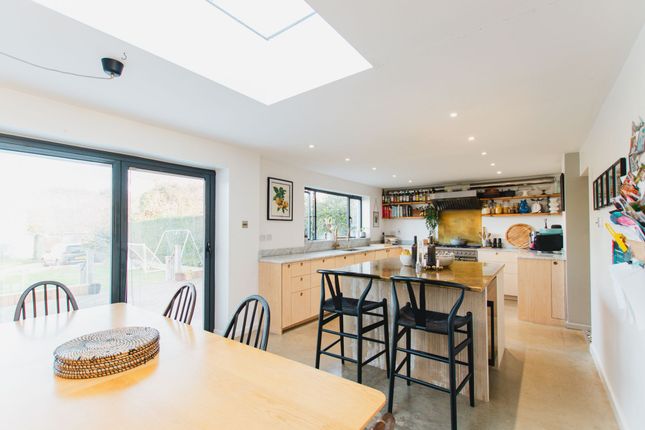 Queensway, Banbury, OX16 4 bed terraced house for sale