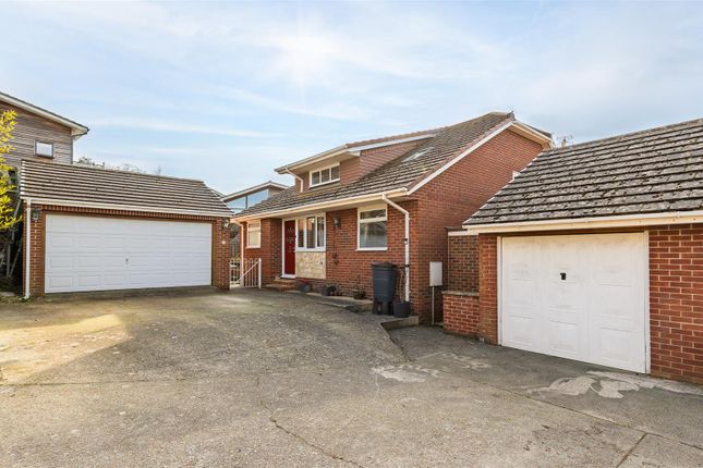 4 bed detached house