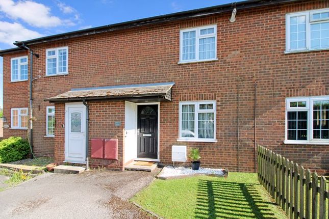 Pond Approach, Holmer Green HP15 1 bed terraced house for sale