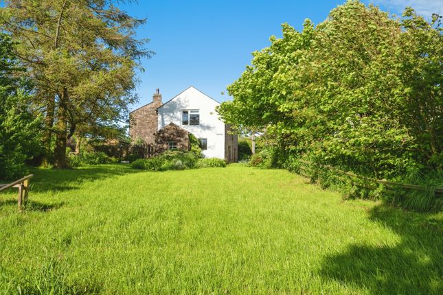 2 bed detached house