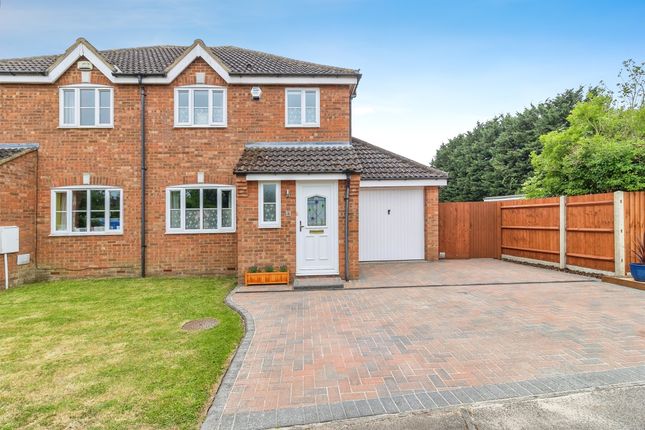 3 bedroom semi-detached house for sale