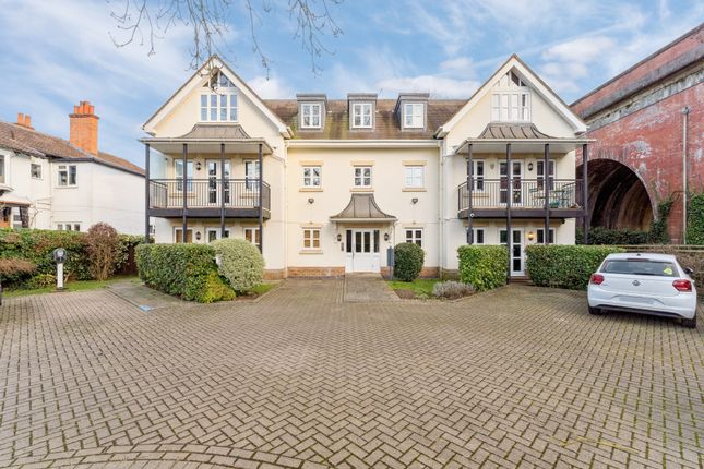 River Road, Taplow 2 bed apartment for sale