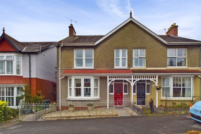 4 bedroom semi-detached house for sale