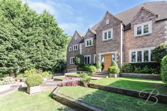 6 bedroom detached house for sale