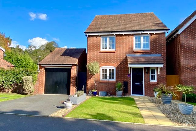 4 bed detached house