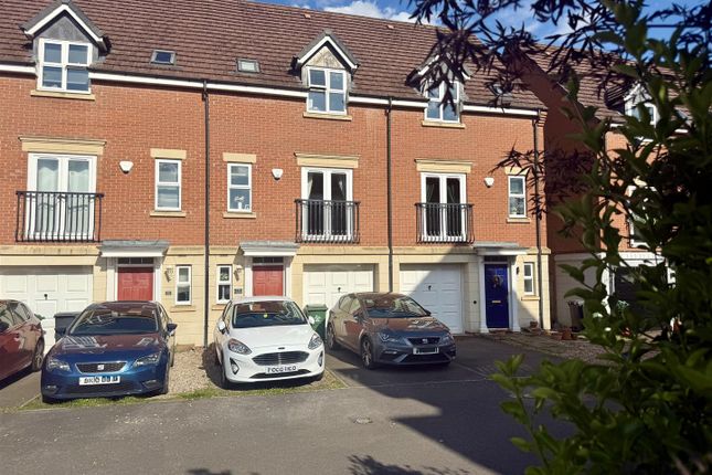 3 bed town house