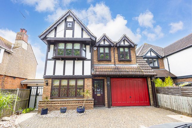 4 bed detached house