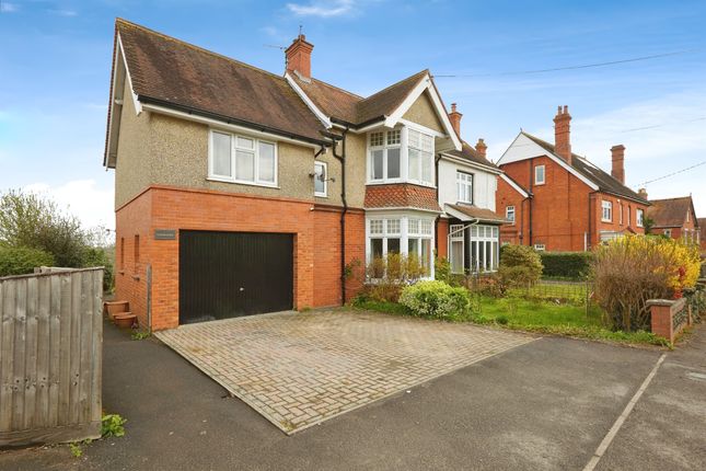 5 bed semi-detached house