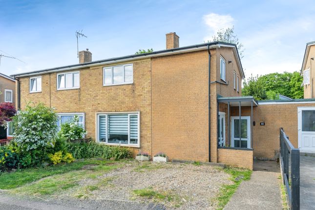 3 bed semi-detached house