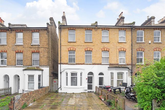 Croydon Road, Penge, London, SE20 3 bed end of terrace house for sale