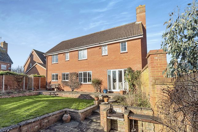 6 bedroom detached house for sale
