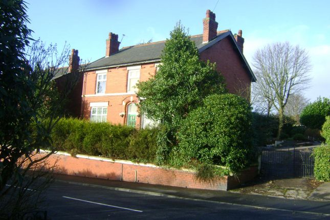 4 bed detached house