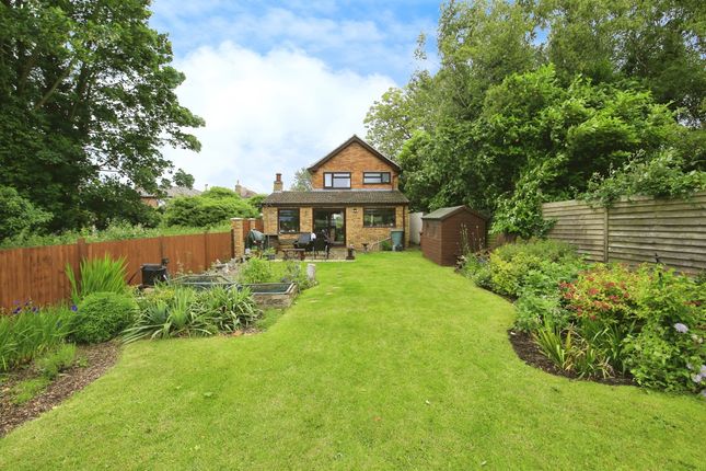 3 bed detached house