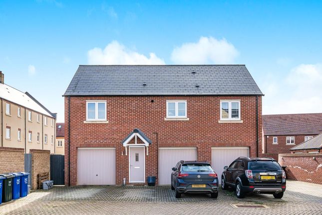 Bicester,  Oxfordshire,  OX26 2 bed detached house for sale