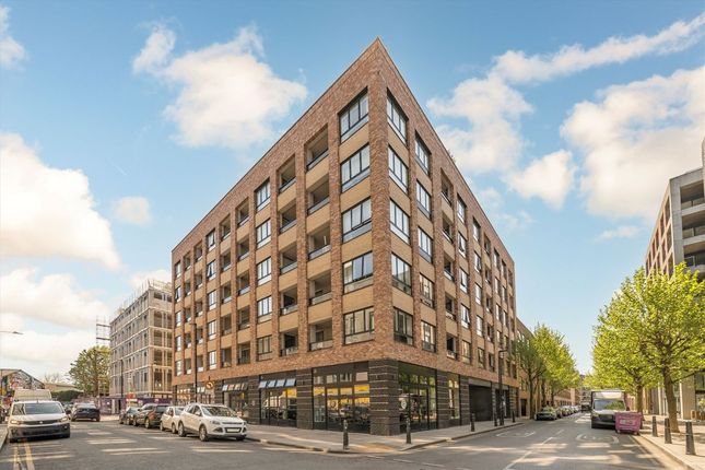 Wyke Road, London E3 2 bed flat for sale