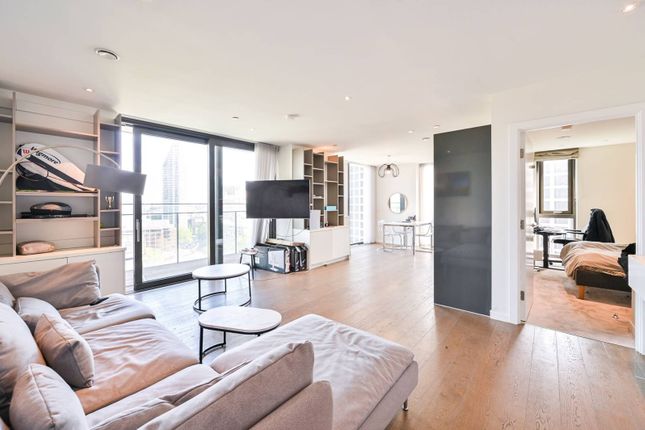 St Gabriel Walk, Elephant and Castle... 2 bed flat for sale