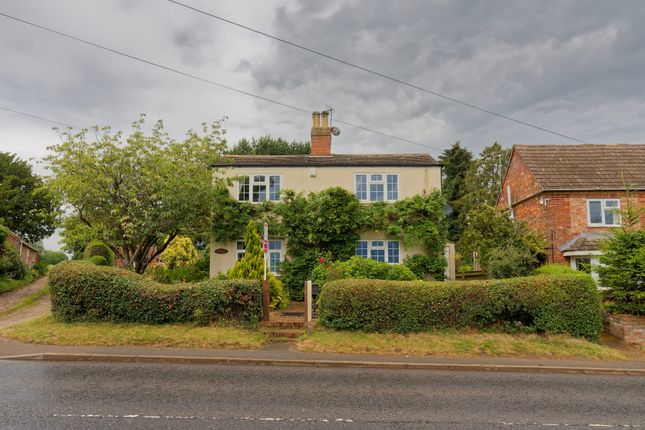 3 bed detached house