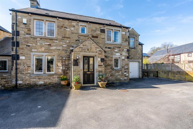 Sedgegarth, Leeds LS14 3 bed detached house for sale