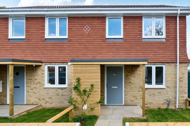 Holmcote Cottage, West Wellow... 3 bed semi