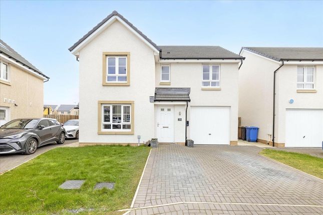 186 Charles Wilson Avenue, Bilston, EH25 4 bed detached house for sale