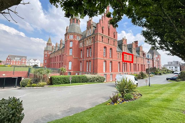 Promenade, Southport PR9 2 bed apartment for sale