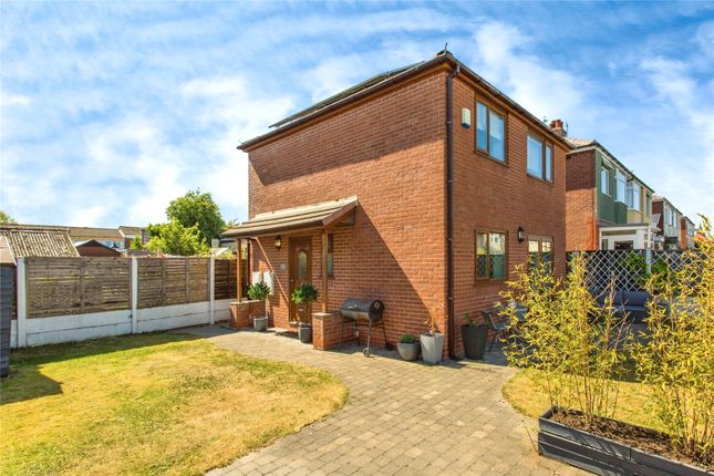 2 bedroom detached house for sale