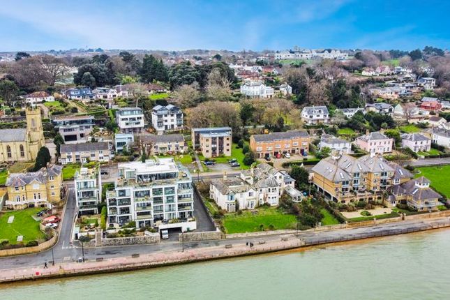 2 bed flat
