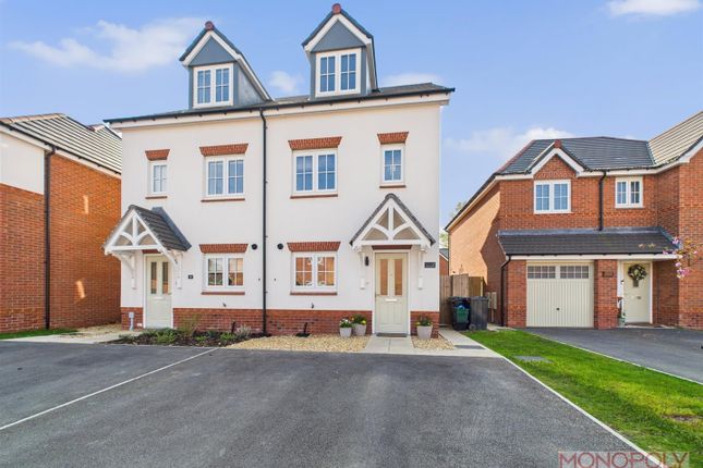 3 bedroom semi-detached house for sale