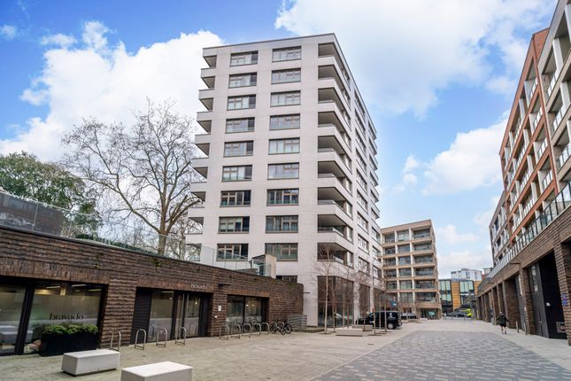 Sterling Way, Islington, London, N7 1 bed apartment for sale