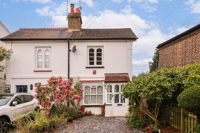 Rushett Close, Thames Ditton, KT7 2 bed terraced house for sale
