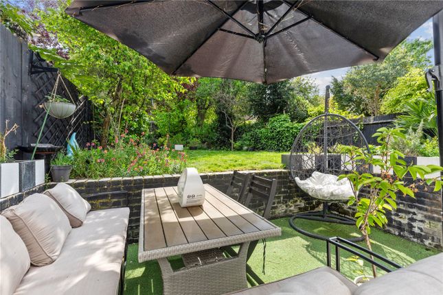 3 bedroom maisonette for sale