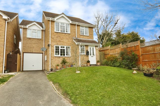 4 bed detached house