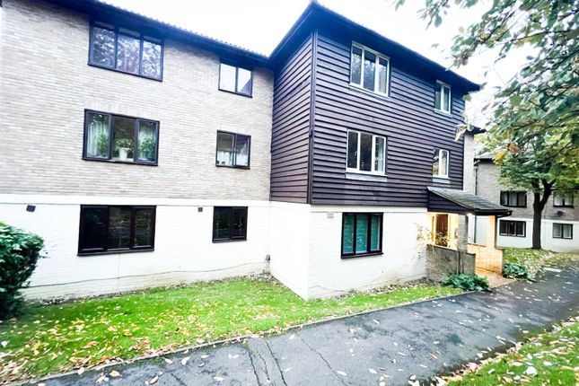 Fairbairn Close, Purley Studio for sale