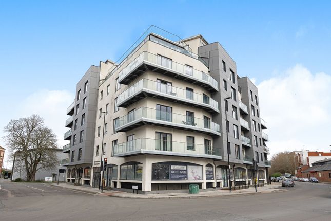 Royal Crescent Road, Southampton SO14 2 bed flat for sale