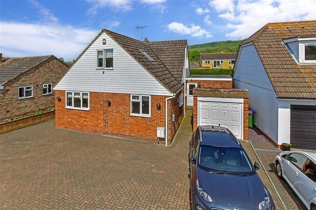 4 bed detached house