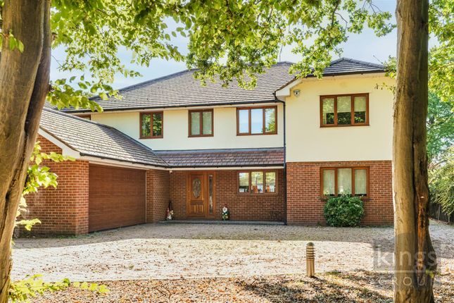 6 bed detached house