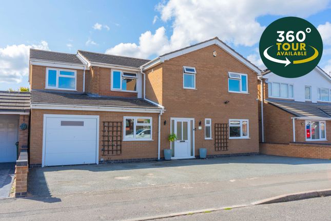 5 bed detached house