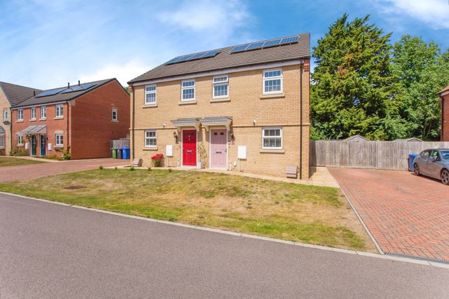 3 bedroom semi-detached house for sale